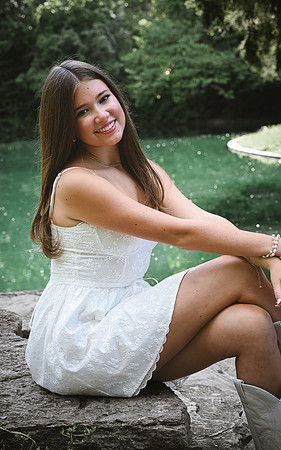 RLauraB1-23