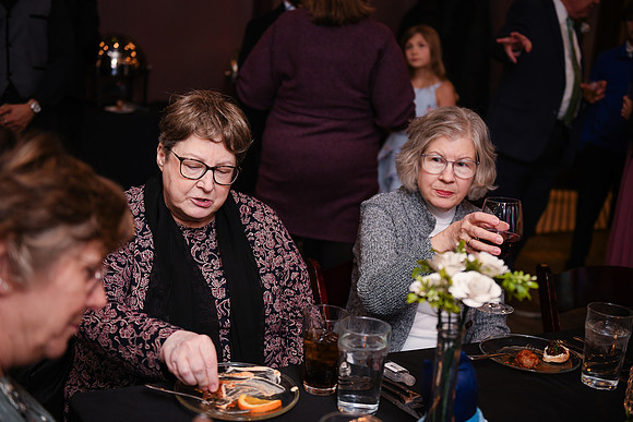 Ellen&S-300
