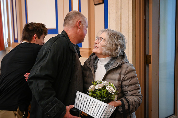 Ellen&S2-7