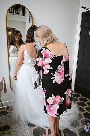 meg&jac11352025