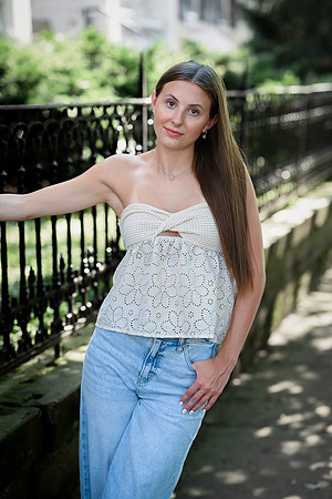 Leah1342025
